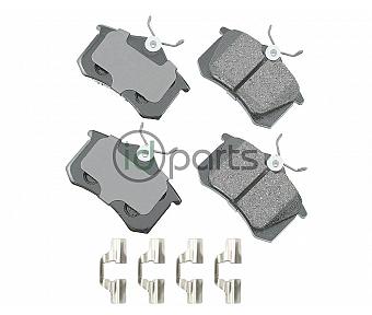 Akebono EURO Ultra Premium Ceramic Disc Brake Pad Kit - Rear w/ Clips (A4)(B5.5)(8P)(Mk7)